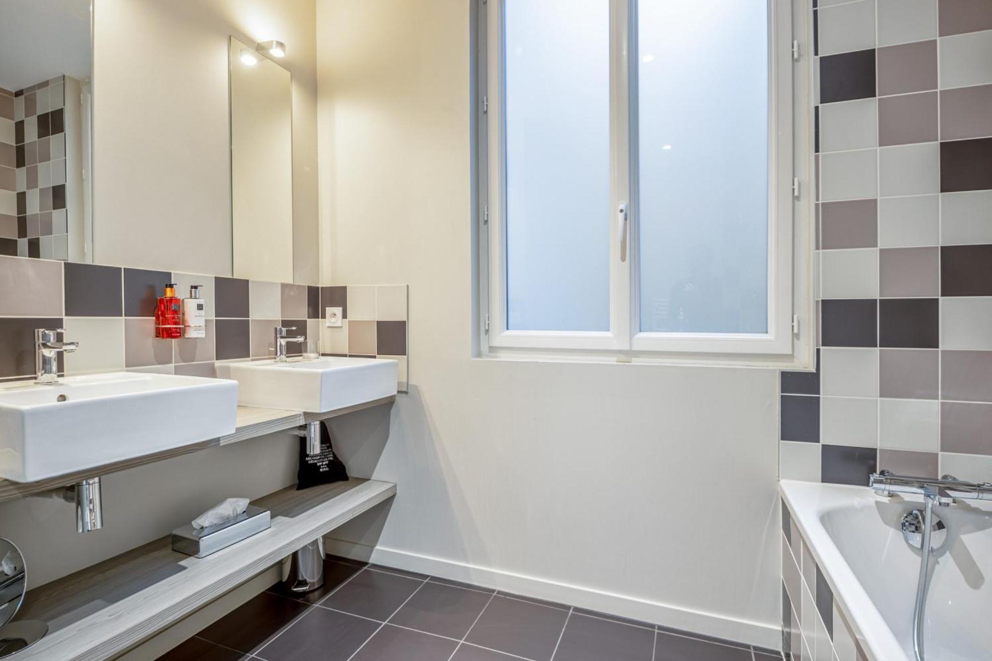 Vallier Suite N18 - Exceptional Suite In Bordeaux - Welkeys Extérieur photo